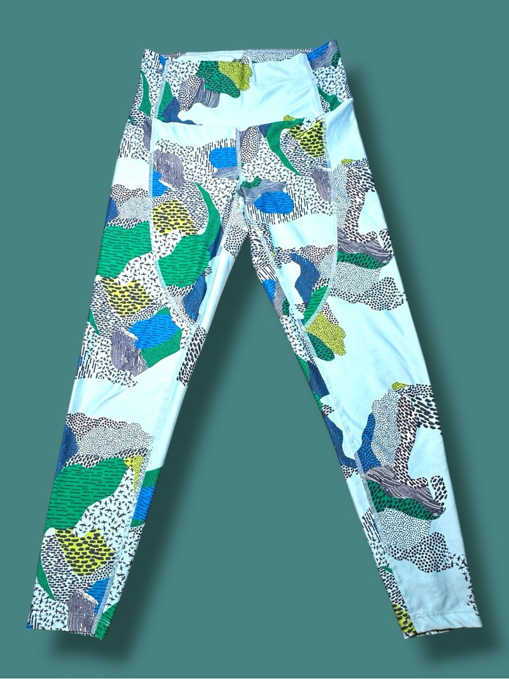 EUC Maaji Abstract Bird-Line Print Leggings. Size Small - Picture 3 of 11